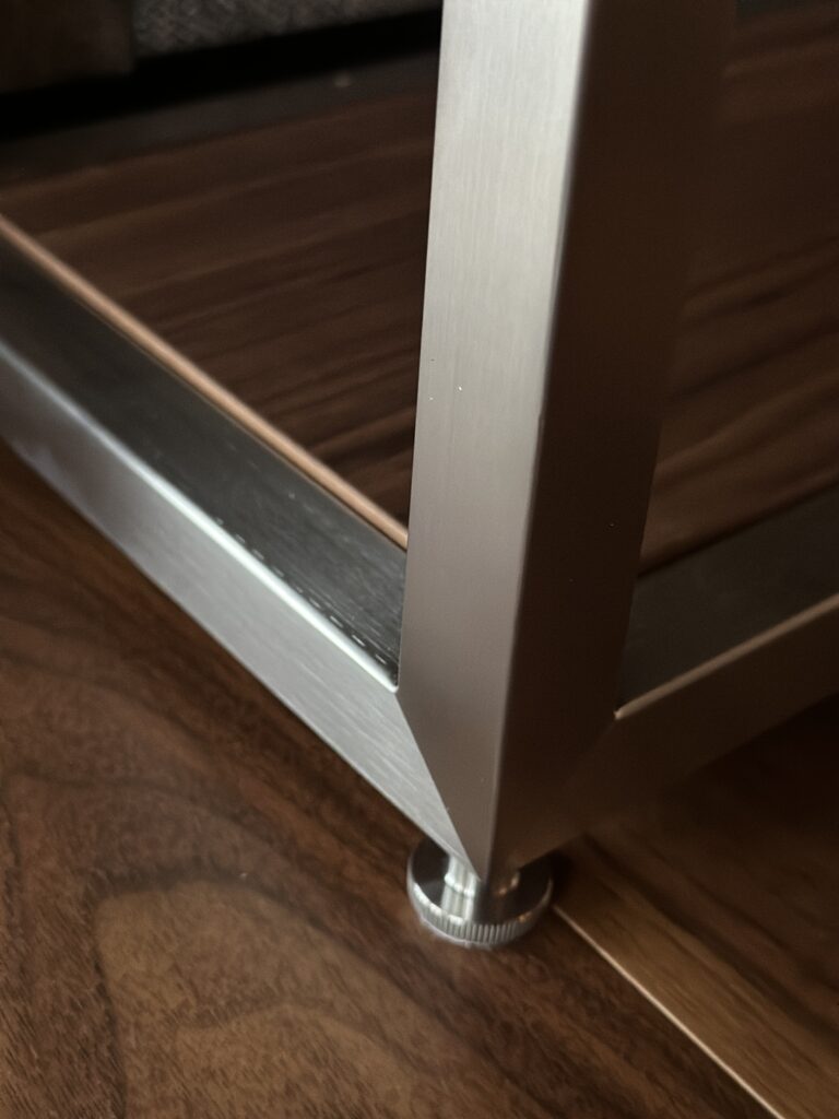 solidblok-colab-baldai-03